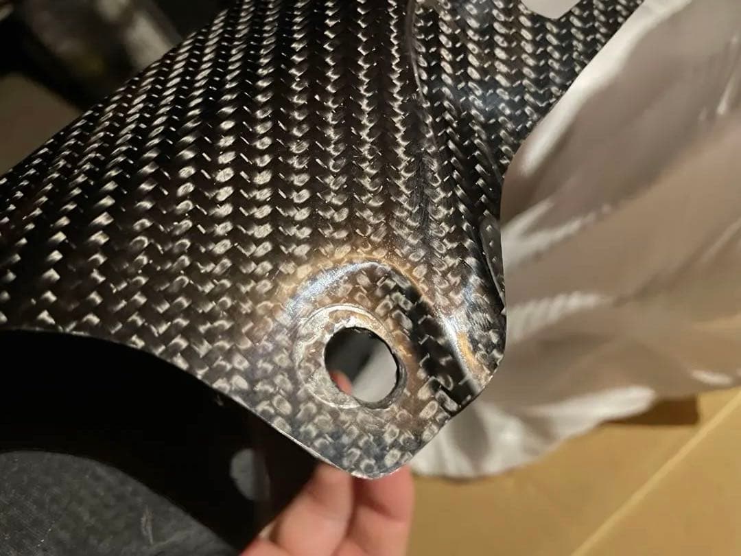 ARCHI アーキ カーボンリアフェンダー