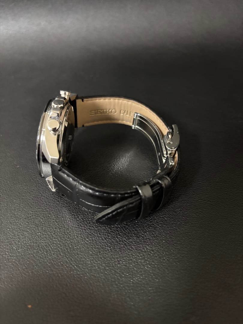 セイコー クロノグラフ ブラックレザー