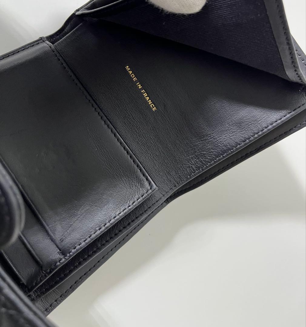 CHANEL キャビアスキン　マトラッセ　ゴールド金具　ケース　三つ折り