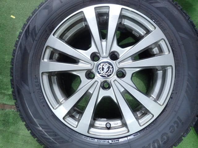 B1036【送料無料】スタッドレスタイヤ 195/65R15 4本セット