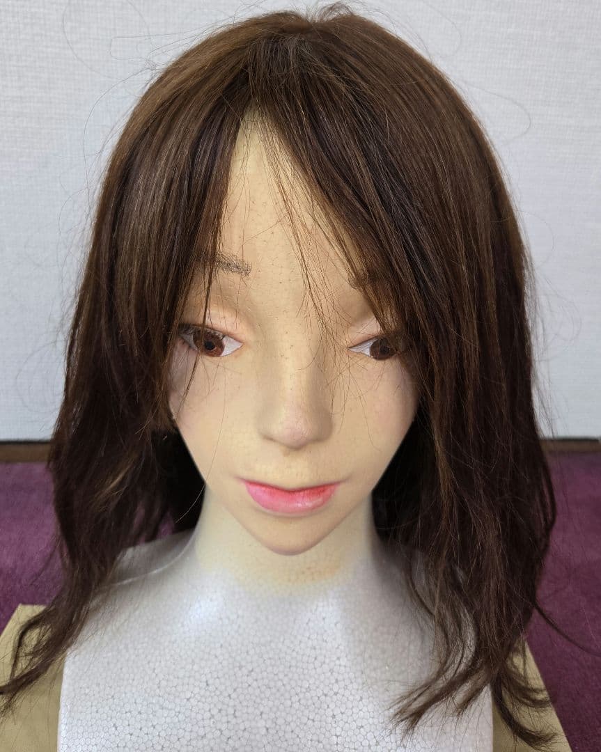 まるです。人毛ウィッグ　ウィッグ　パーマ　ミディアム　ロング