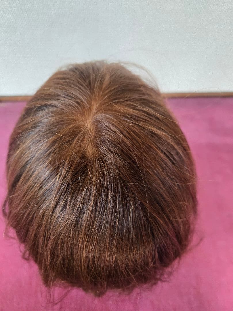 まるです。人毛ウィッグ　ウィッグ　パーマ　ミディアム　ロング