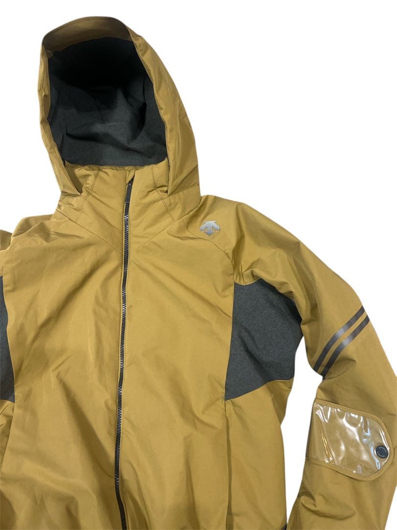 ☆DESCENTE デサント スキースノーボードウェア 上下セット S 165☆