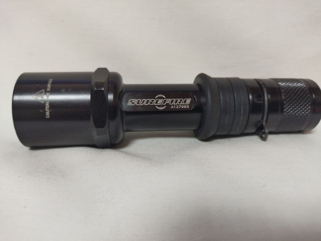 (J-38)SURE-FIRE Z2コンバットライト　希少キセノンランプ　旧ロゴ