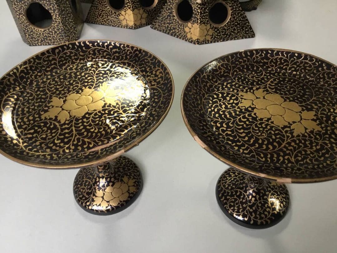 古い雛道具◆極上唐草 / 御膳部揃◆蒔絵 木製 雛人形 ままごと 骨董