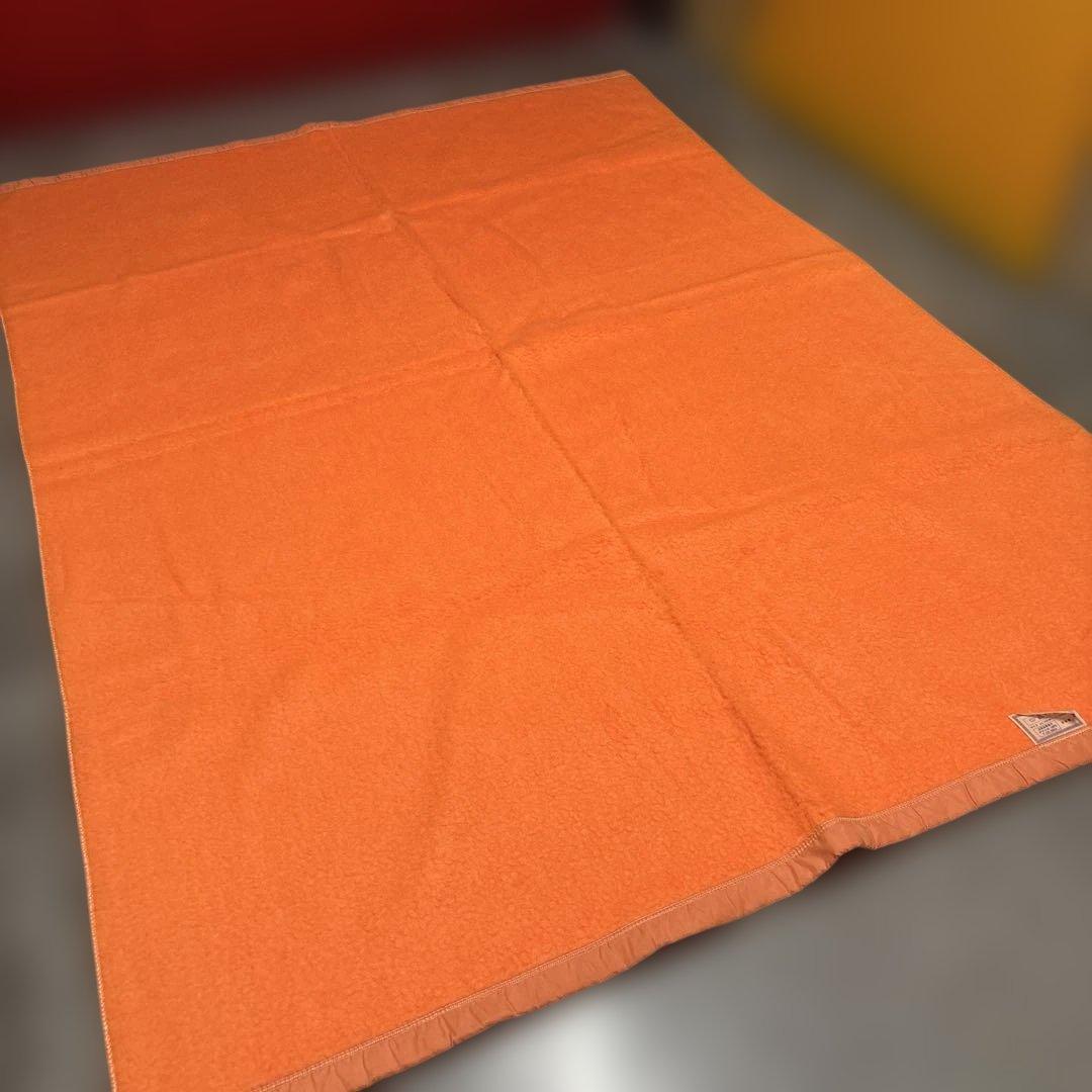 未使用品　80s アクリル100% 毛布　昭和レトロ　アンティーク187×138