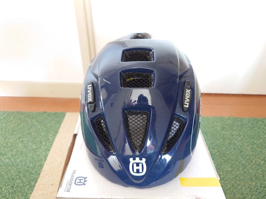 Husqvarna トレーニングバイク　ストライダー　ヘルメット、プロテクター付