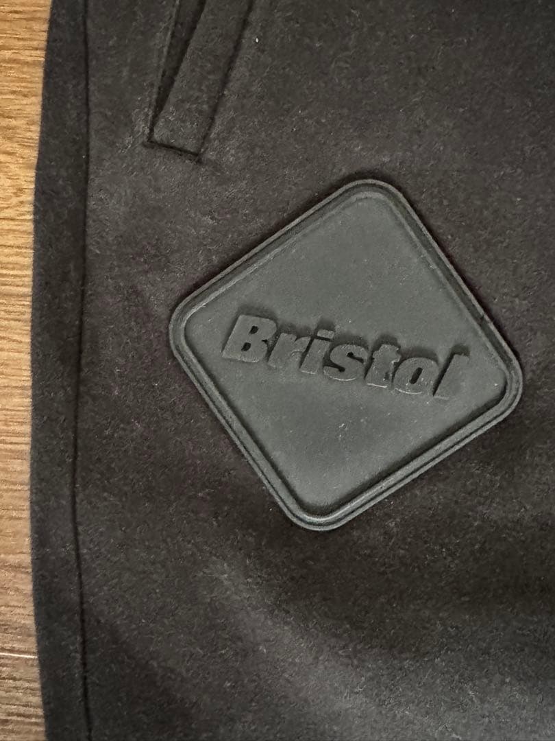 F.C.Real Bristol スウェットパンツ 黒
