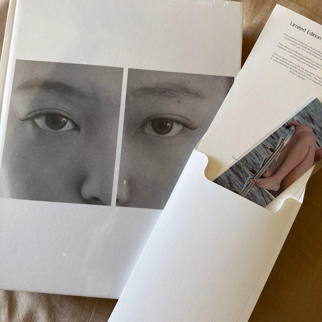 JENNIE J2NNI5 写真展 ジェニ 写真集フォトブック しおり付き 連番