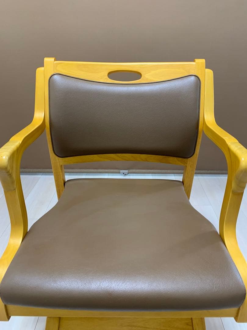 【送料込み】貞苅椅子製作所 回転椅子 Care-111-RAC 介護椅子