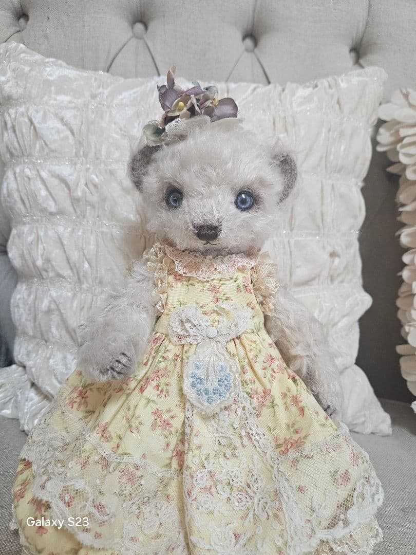 BonBonマーチさん作、ドールアイのベア
