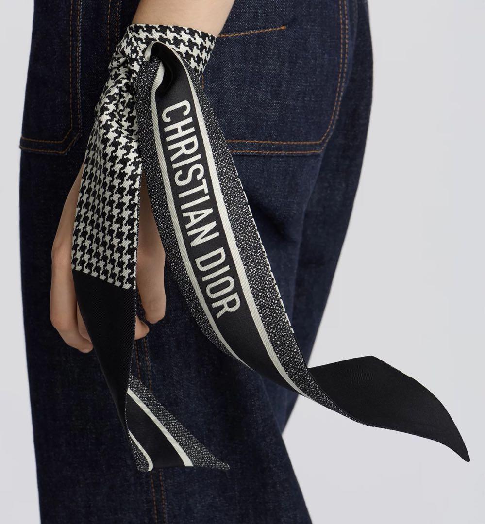 新品 クリスチャン ディオール 30 Montaigne ミッツァ スカーフ