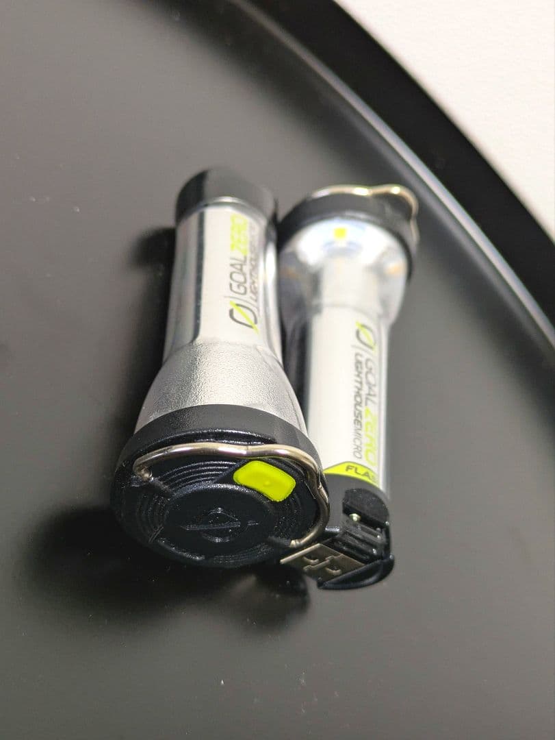 GOAL ZERO LIGHTHOUSE MICRO 懐中電灯 2本