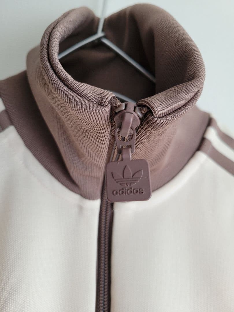 美品 アディダス オリジナルス トラックトップ ジャージ モカブラウン 匿名配送