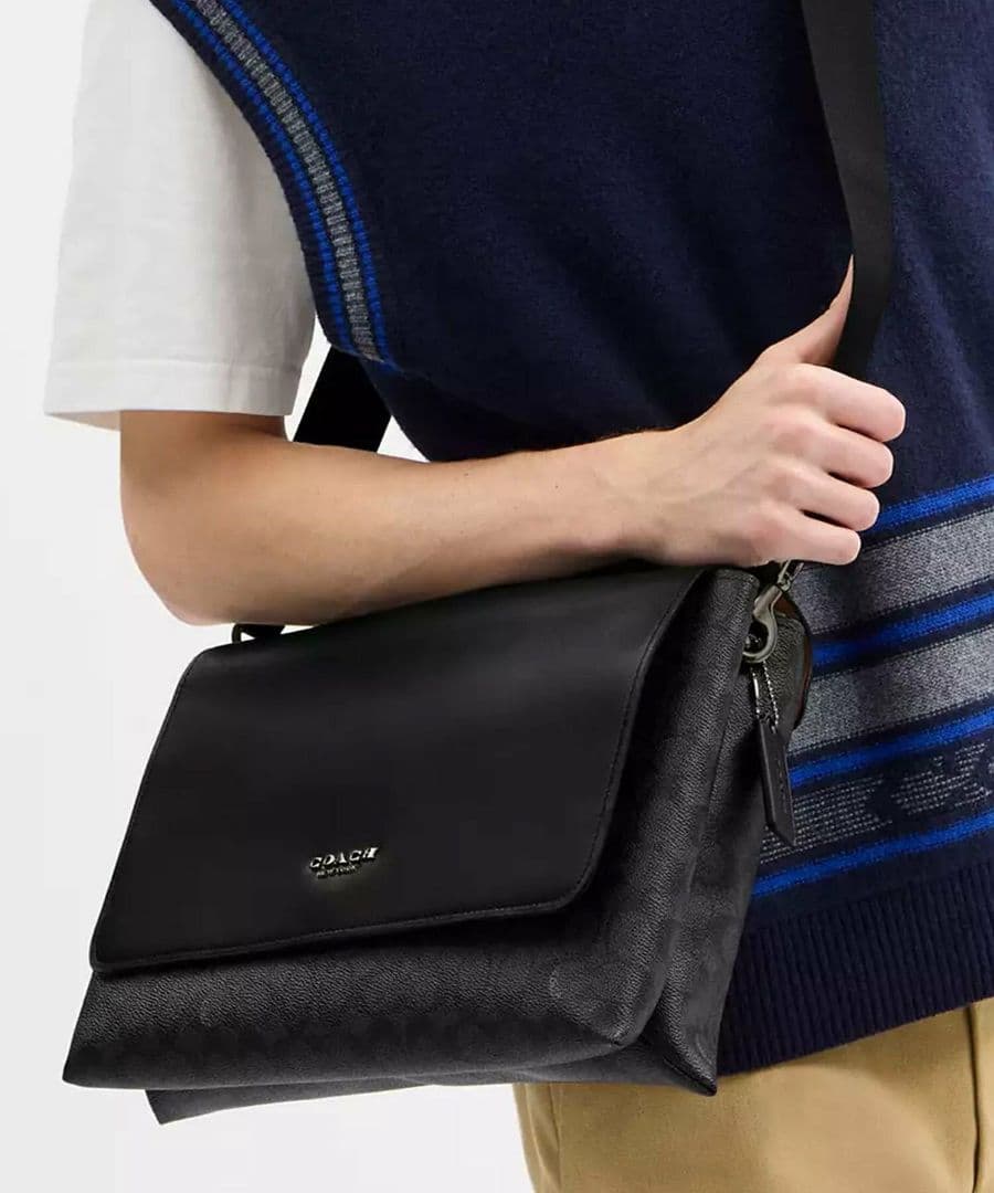 新品 コーチ メッセンジャーバッグ 本革