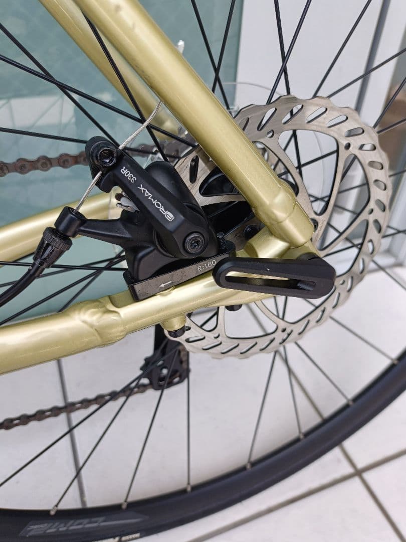 極美品　MERIDA　スクルトゥーラ200 シャンパンゴールド