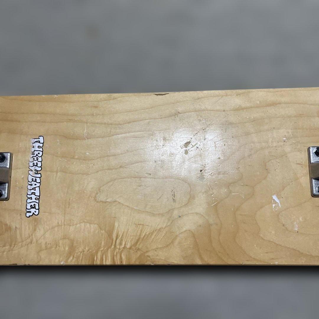 THREE WEATHER スケートボード　コンプリート スケボー　8インチ