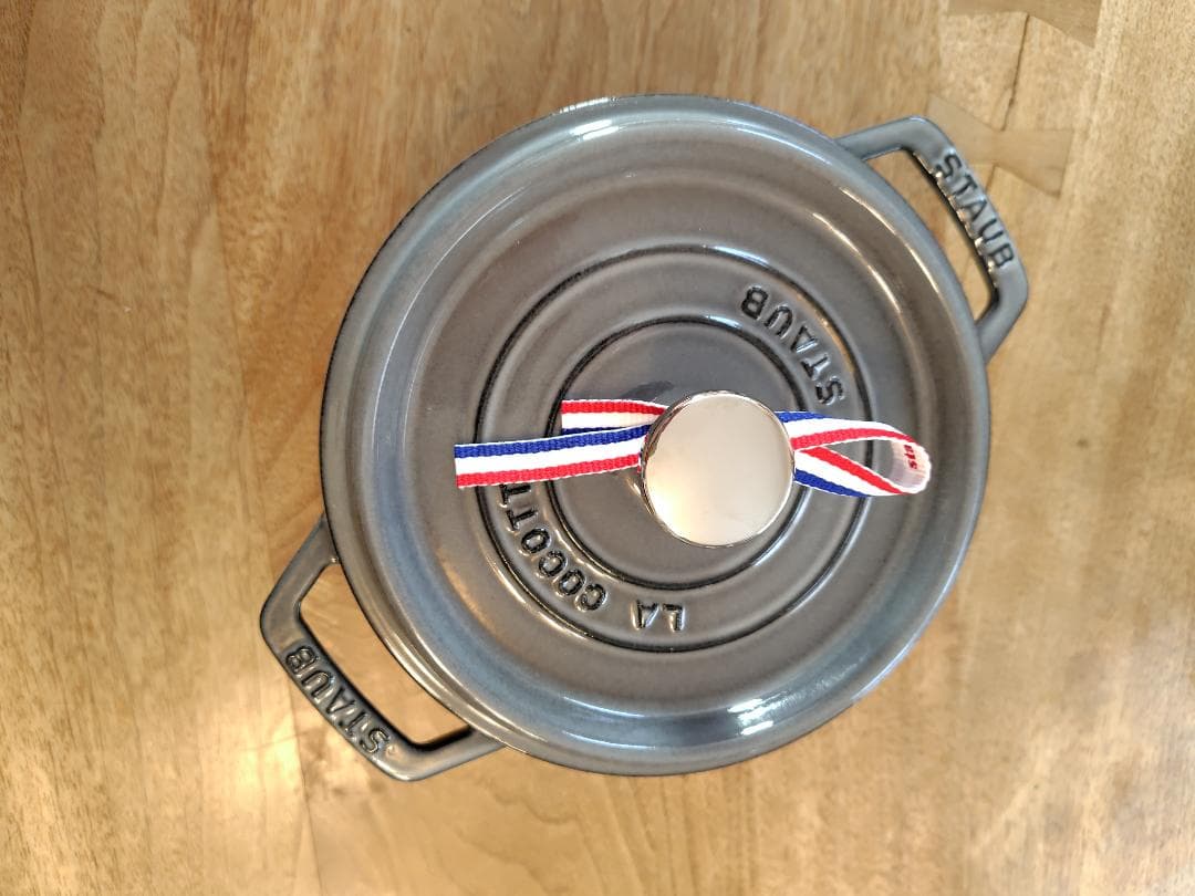 ストウブ　ピコ　ココット　ラウンド　グレー　18cm　未使用品