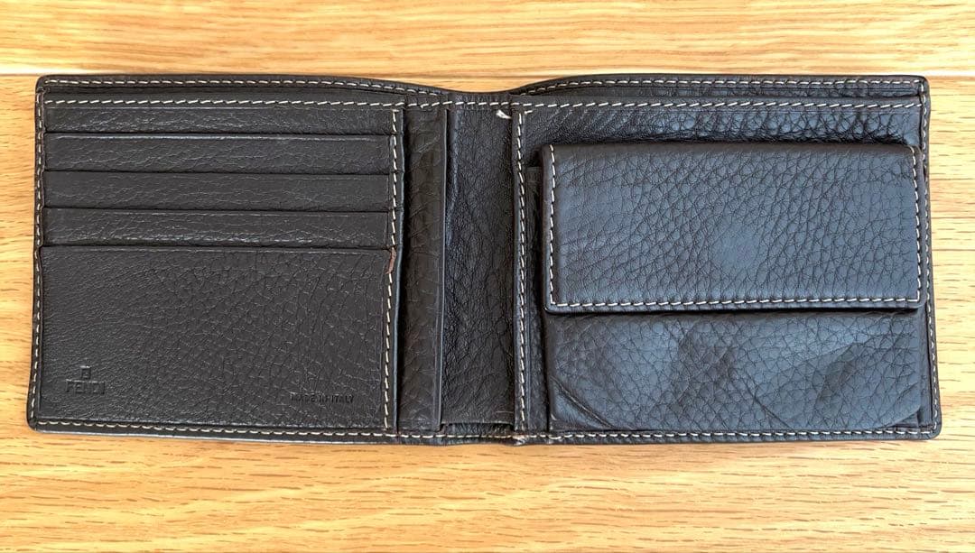 Fendi FFロゴプリント 二つ折り財布