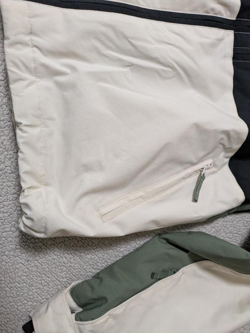 QUIKSILVER THRIFT 防水ジャケット スノーボードウェア