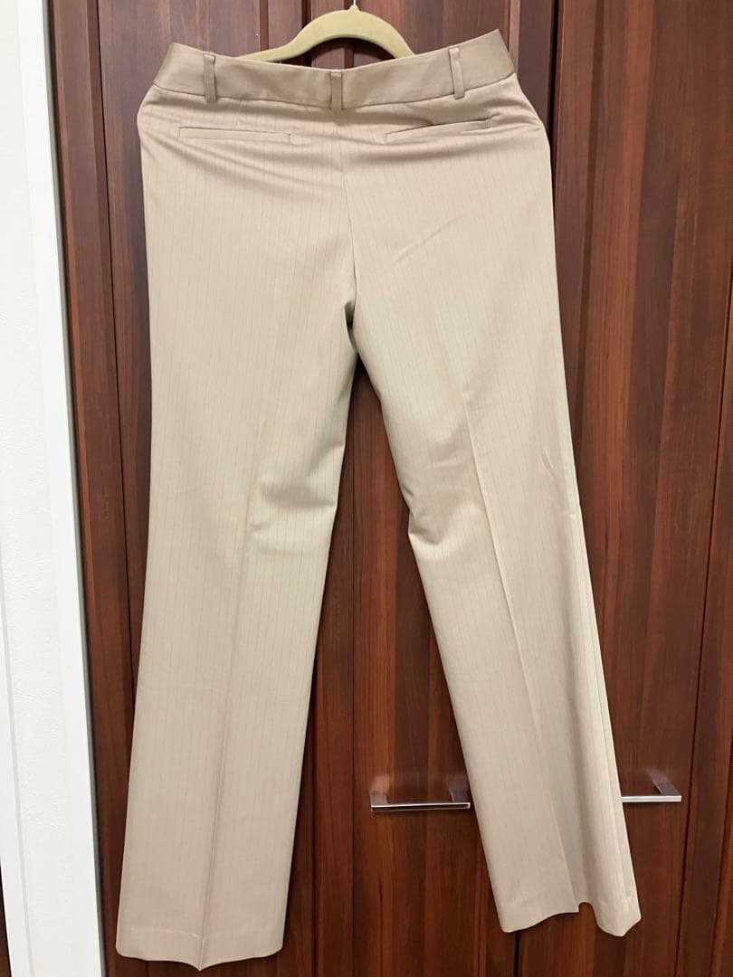 ICB ベージュレディーススーツ