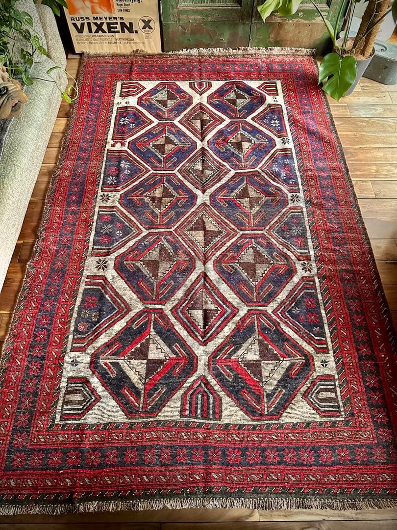 トライバルラグ　ヴィンテージラグ　アフガンラグ　マルダリ　バルーチ　プリミティブ