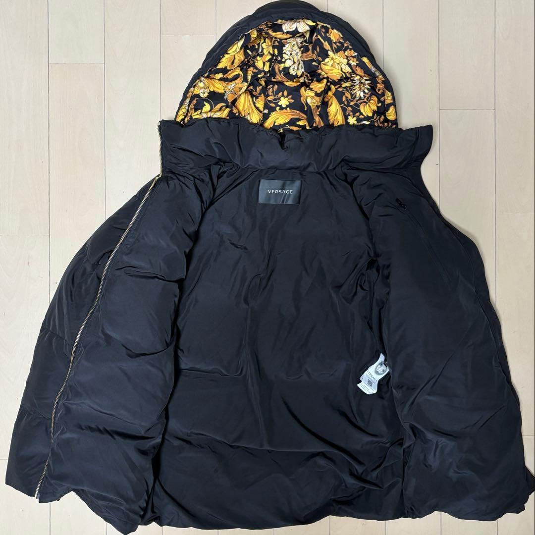 VERSACE バロッコプリント　ダウンジャケット