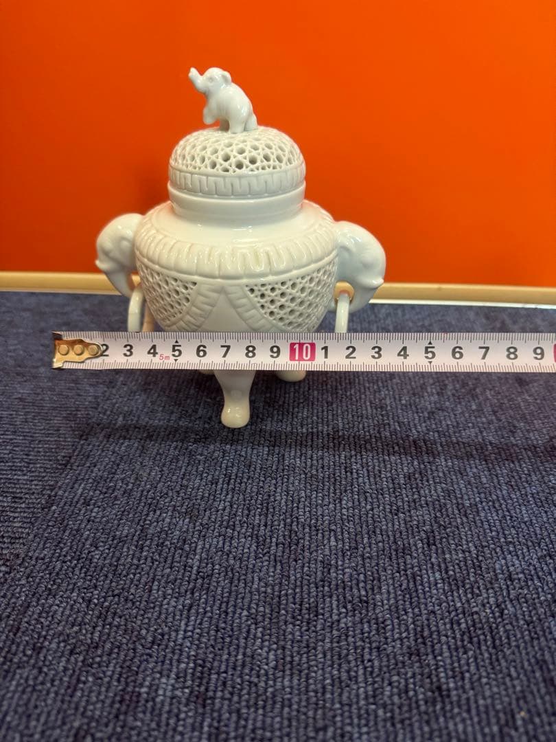 1900 有田焼　景泉作　白磁　象　透かし彫　香炉