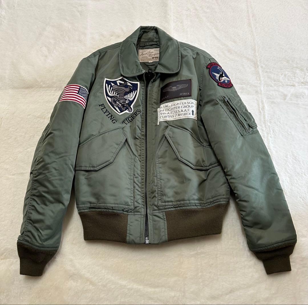 トレSOLDOUT AVIREX フライトジャケット (M)