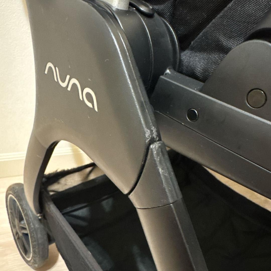 NUNA TRIV ヌナ トリヴ ベビーカー ブラックフレーム×ベージュ