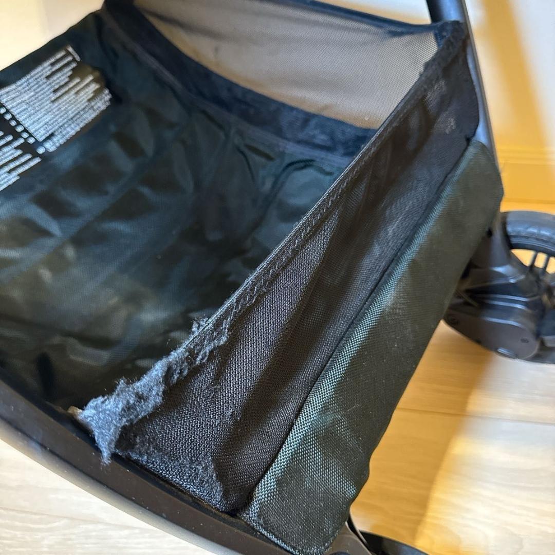 NUNA TRIV ヌナ トリヴ ベビーカー ブラックフレーム×ベージュ