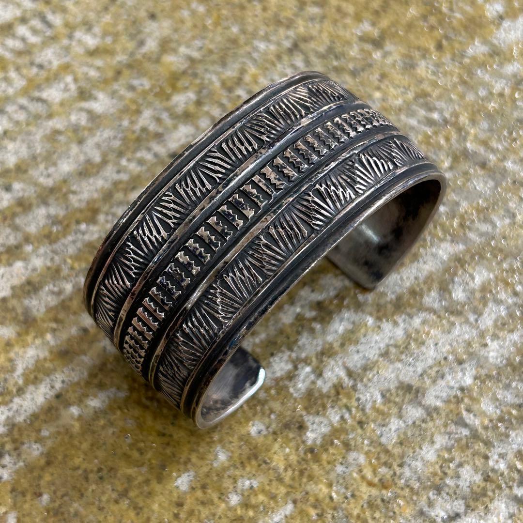 SUNSHINE REEVES NAVAJO バングル インディアンジュエリー