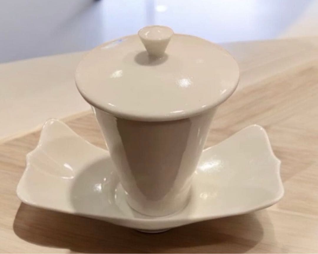 松田あきこ　作品　うつわ　カップとソーサー