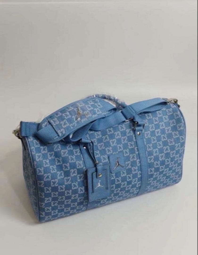 新品ジョーダン ライトブルー ダッフルバッグ