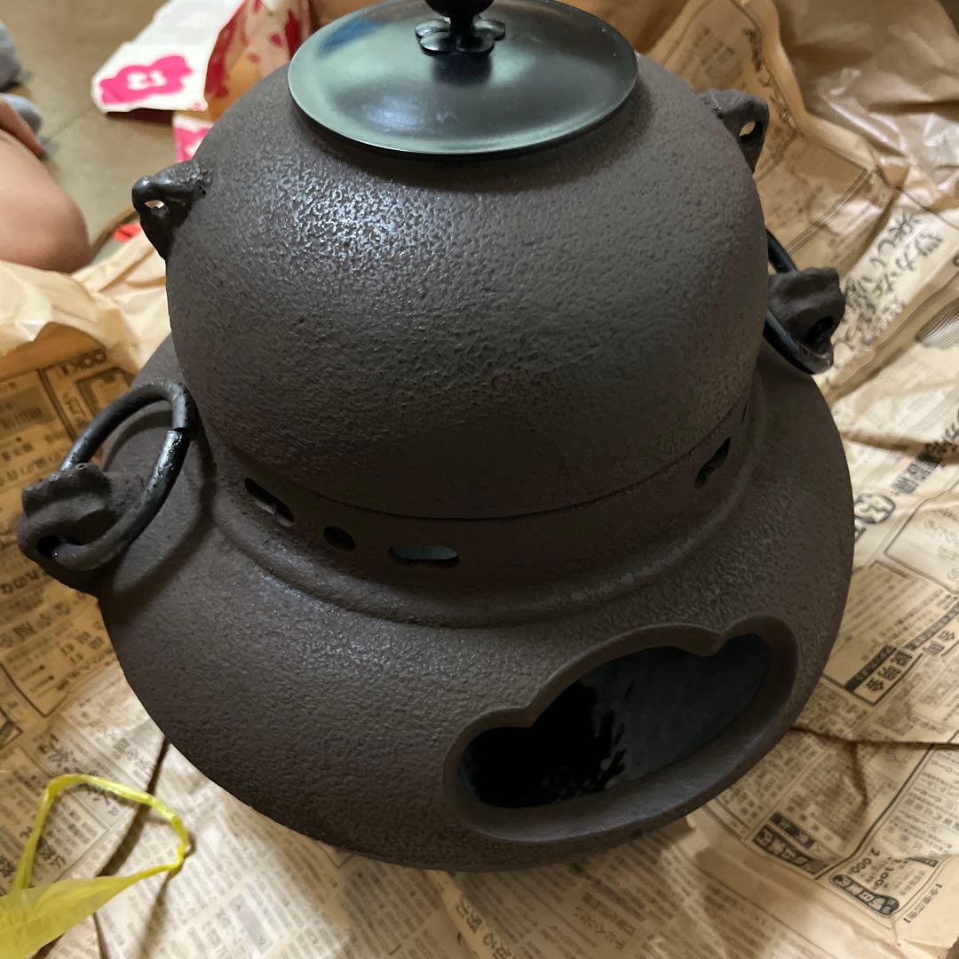 鉄瓶・茶釜　風炉釜　鬼面風炉　30センチ