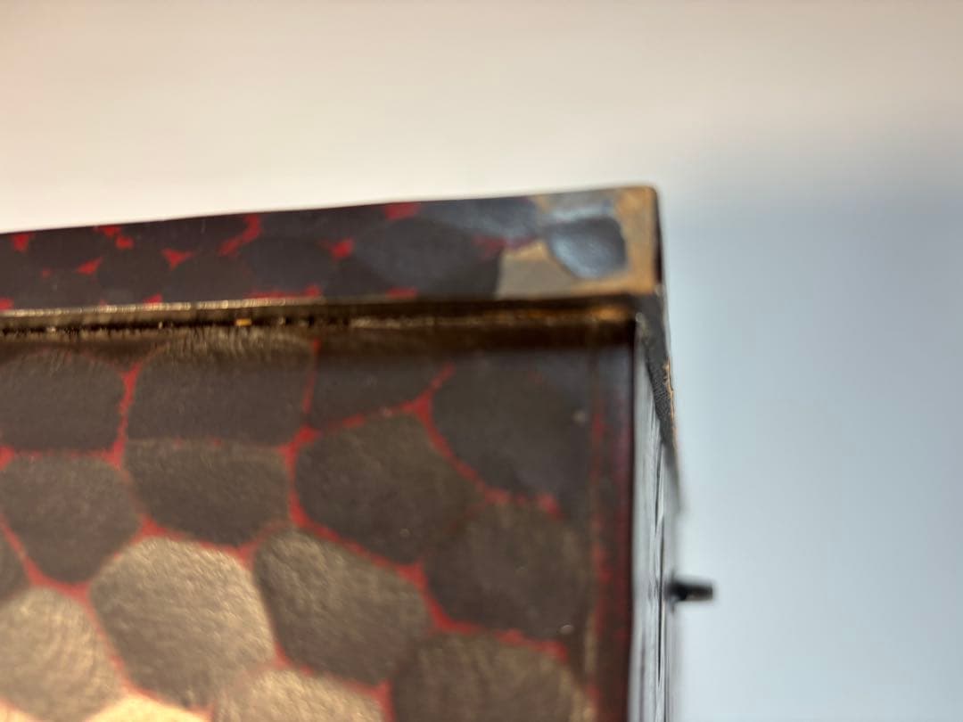 昭和レトロ　鎌倉彫り　竹彫刻の木製 小タンス 漆塗り　10段引き出し