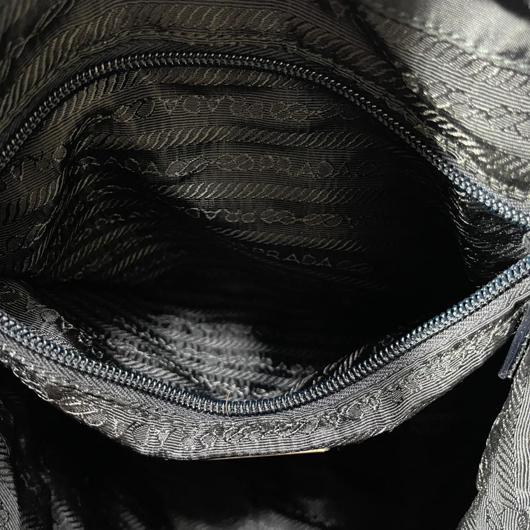 [大人気]　プラダ　ＰＲＡＤＡ　バックパック　リュック　三角ロゴ　ナイロン