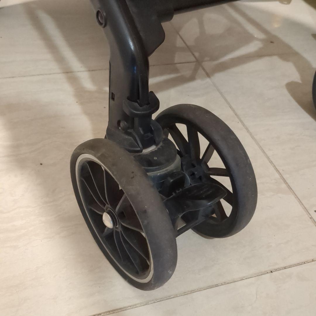 Combi ベビーカー スゴカルα　4キャス　エッグショック【レインカバー付属】