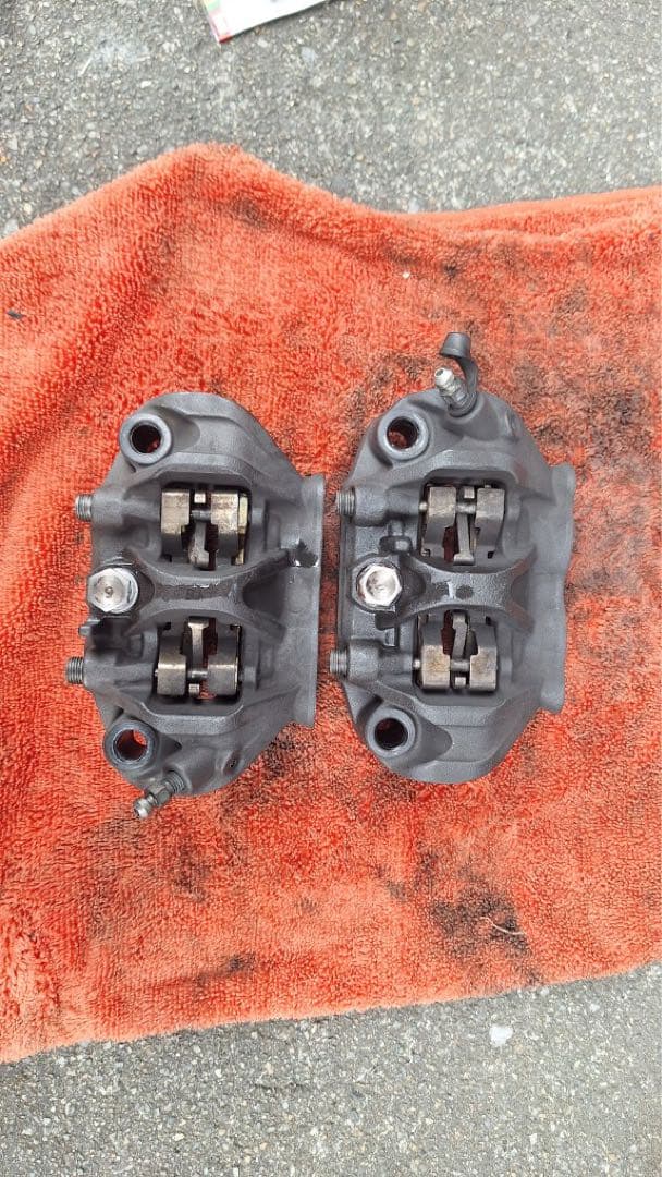 マヘホンダCBR1000RR sc59ブレーキキャリパー