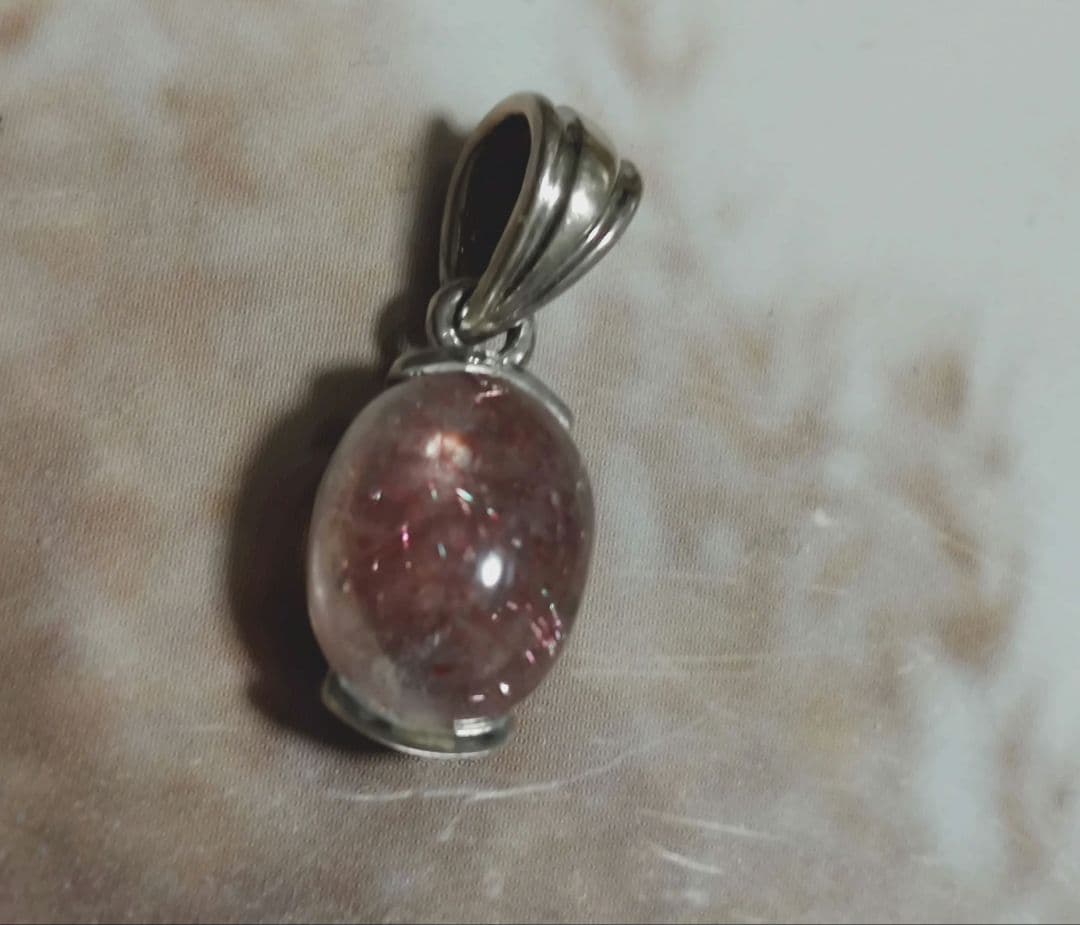 ストロベリークォーツ②　ペンダントトップ