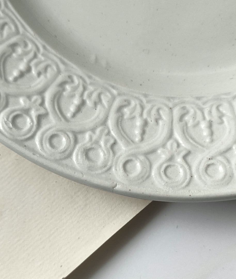 希少　美品　クレイユモントロー　レリーフ皿　フランスアンティーク