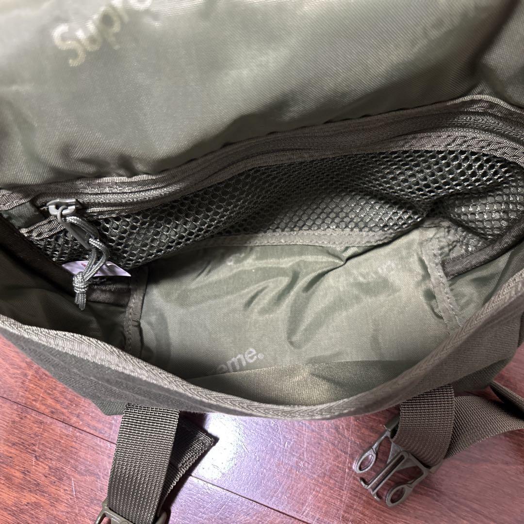 supreme ミニメッセンジャーバッグ オリーブ　ショルダーバッグ