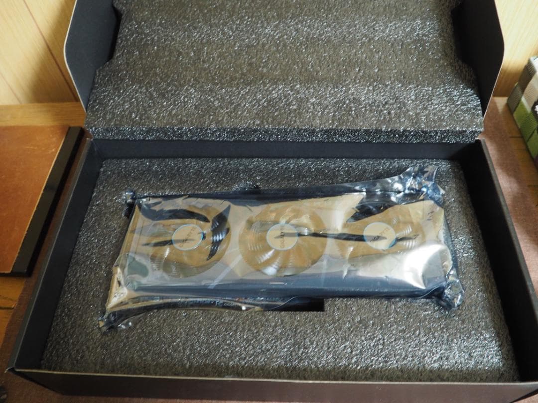 メ*カ様 【グラボ】GIGABYTE　RADEON　RX6600無印　GPU