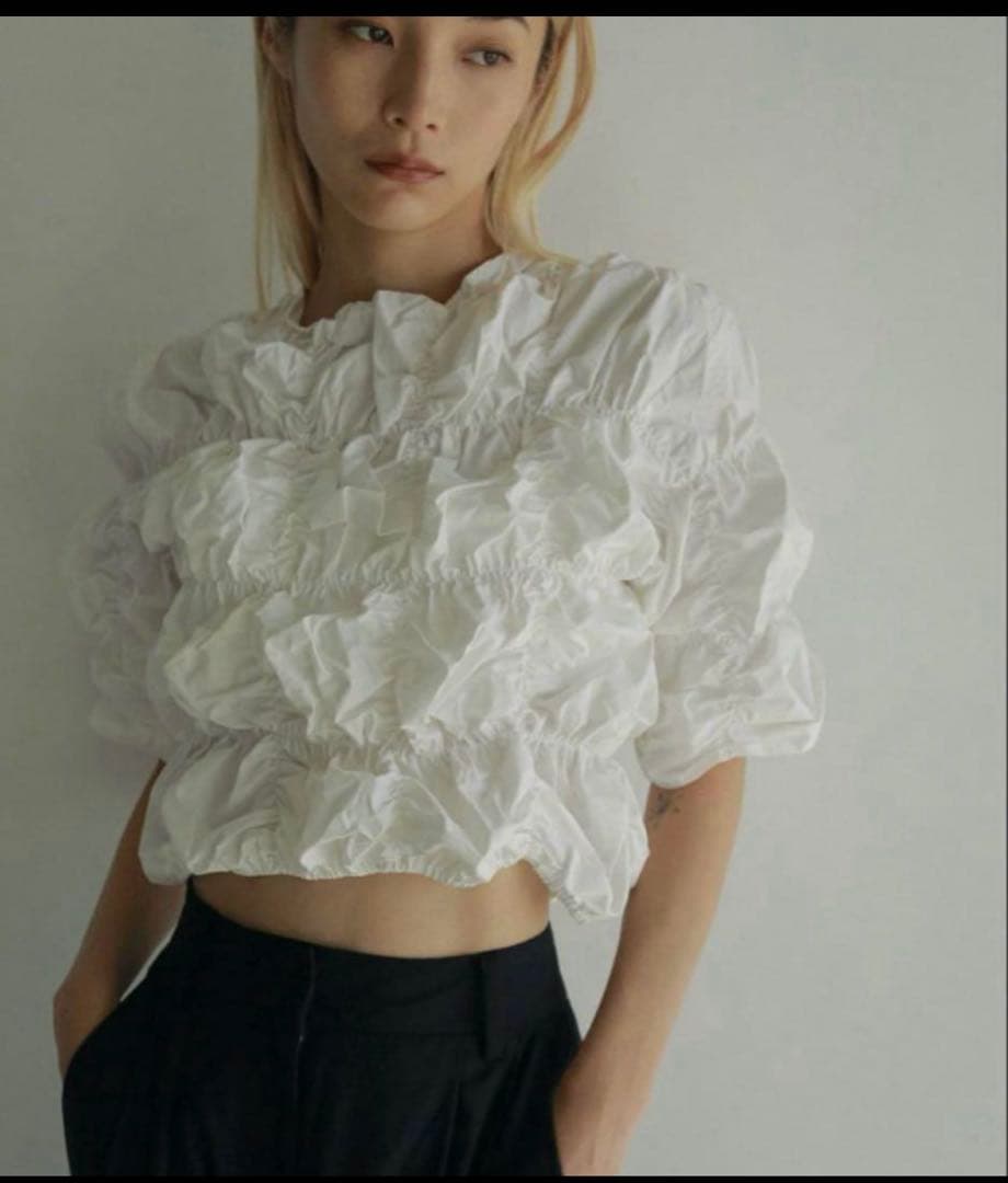 トップス anuke Typewriter Shirring Tops