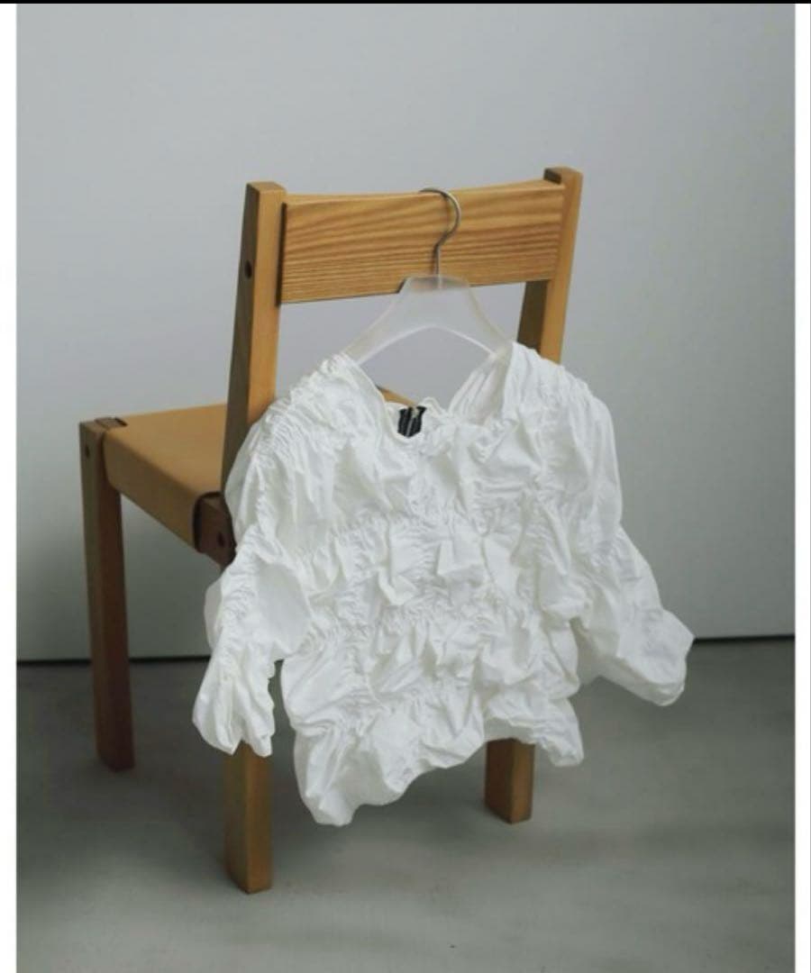 トップス anuke Typewriter Shirring Tops