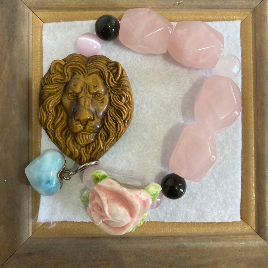 【種名　日本鹿の角】 オリジナル彫刻⭐️プリンセスローズと野獣⭐️ 虎目石　☆匿名☆