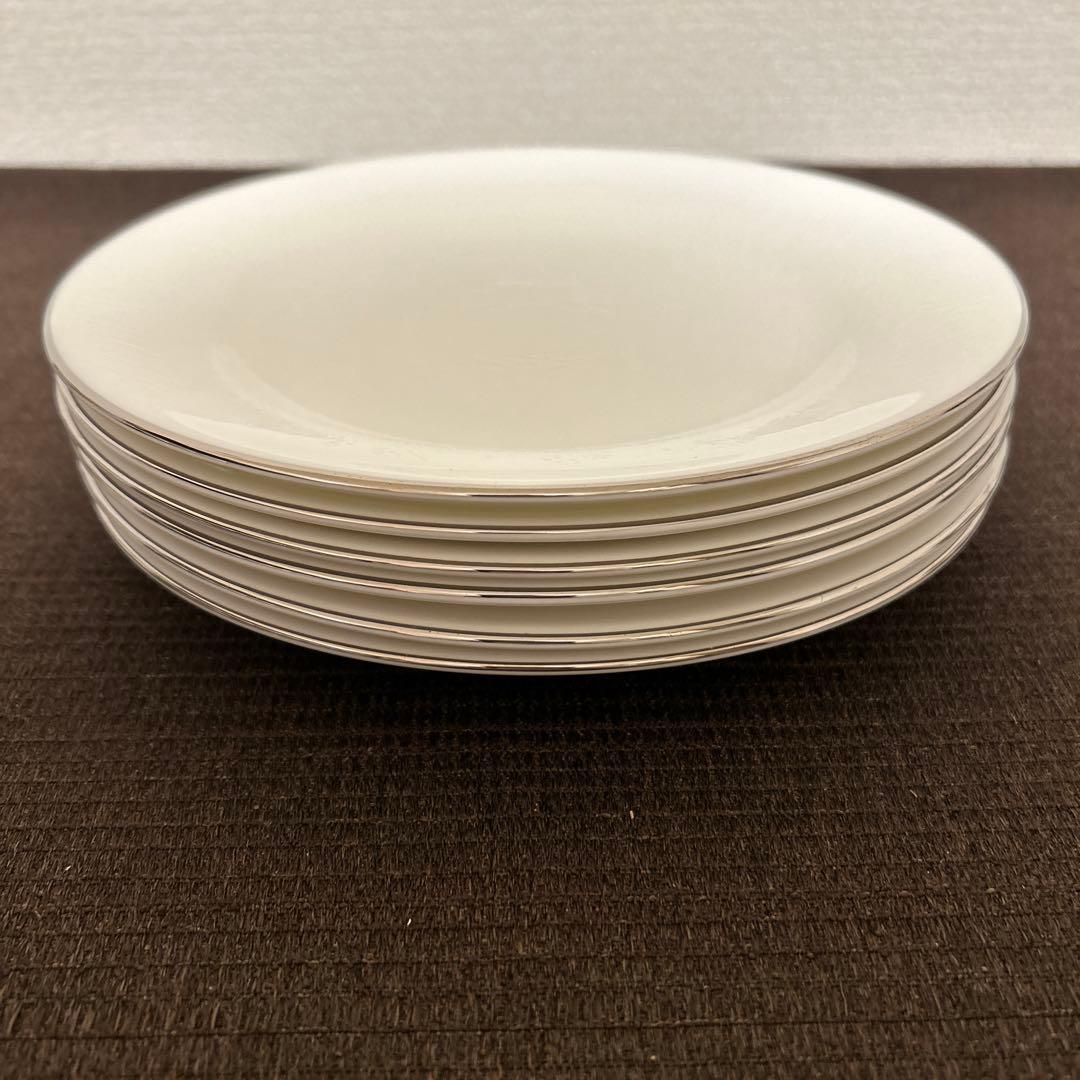 ウェッジウッド　シルバーアーミン　デザートプレート　20.5cm