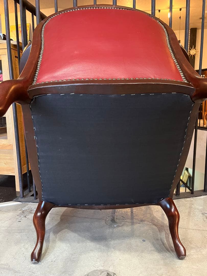 イタリア　1人掛けソファ　鋲打ち