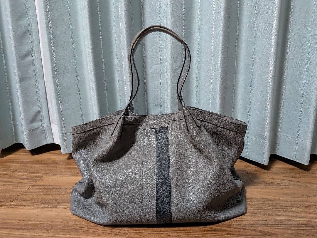 セラピアン トートバッグ