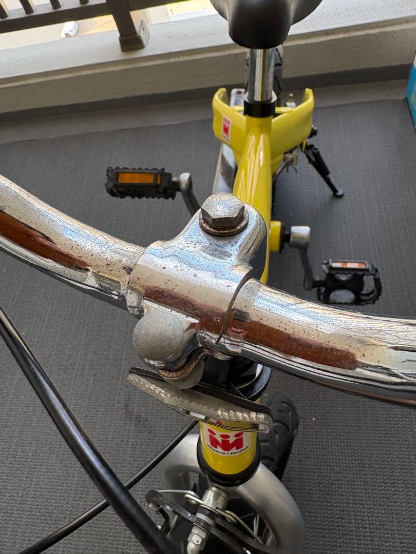 へんしんバイク ストライダー スタンド付き　黄色